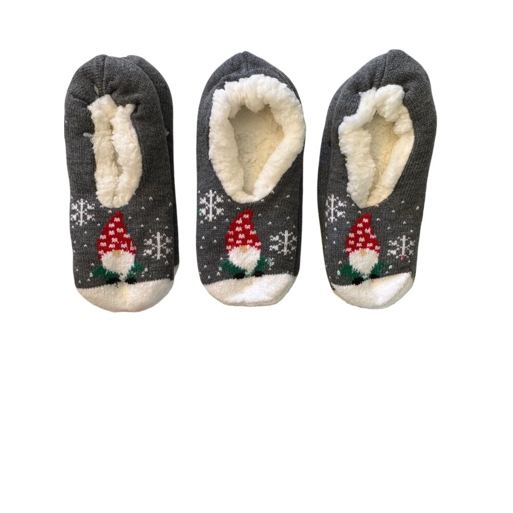 2/$30 NWT Northeast Outfitter 3 Pairs  Women's 5-10 Cozy Slippers Gripper Dots